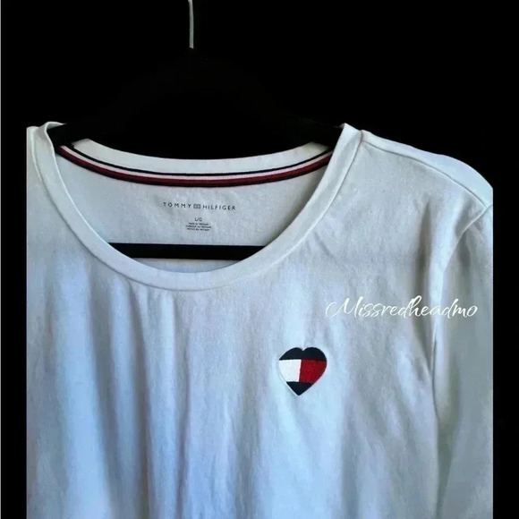 ~Tommy Hilfiger~ Top - Large - Picture 4 of 4